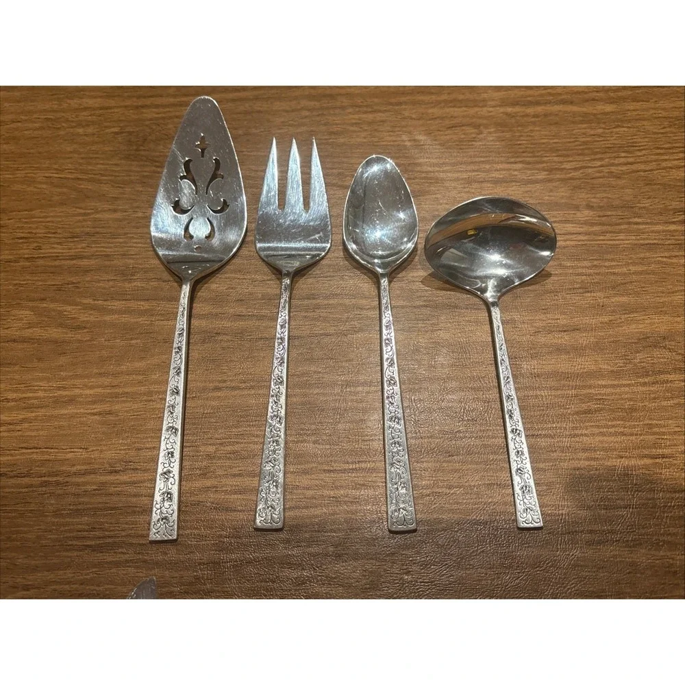 International Silver 1847 Rogers Silverplate  SILVER LACE- 7 Serving Pcs.